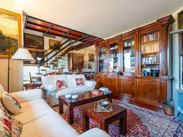 appartamento in vendita a Cagliari in zona Bonaria