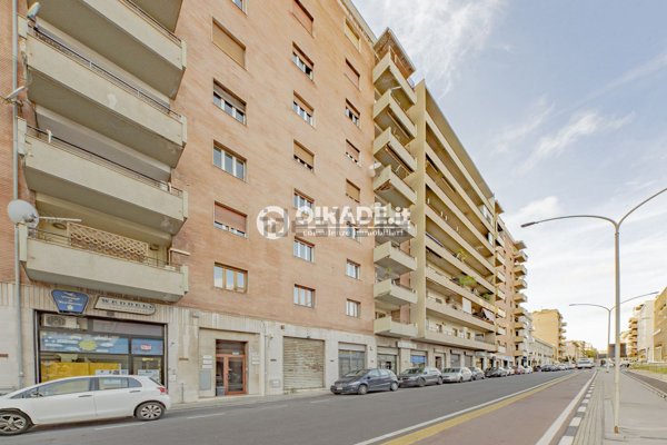 appartamento in vendita a Cagliari in zona Villanova