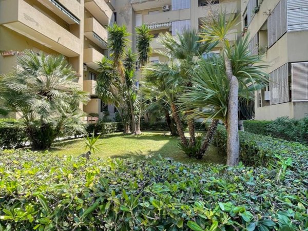 appartamento in vendita a Cagliari in zona Fonsarda / zona Giudici