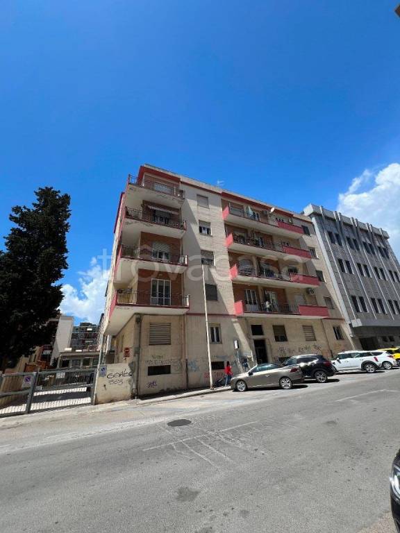 appartamento in vendita a Cagliari in zona Genneruxi