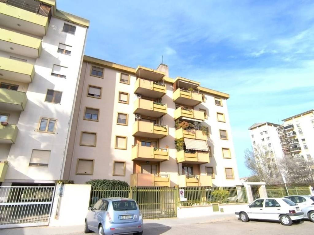 appartamento in vendita a Cagliari in zona Is Mirrionis/San Michele
