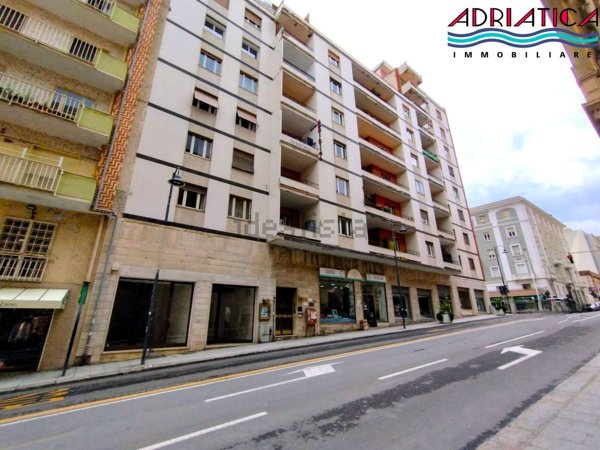 appartamento in vendita a Cagliari in zona Villanova