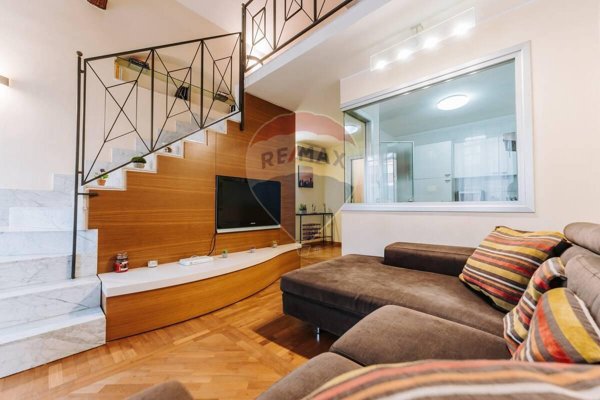 casa indipendente in vendita a Cagliari in zona Villanova