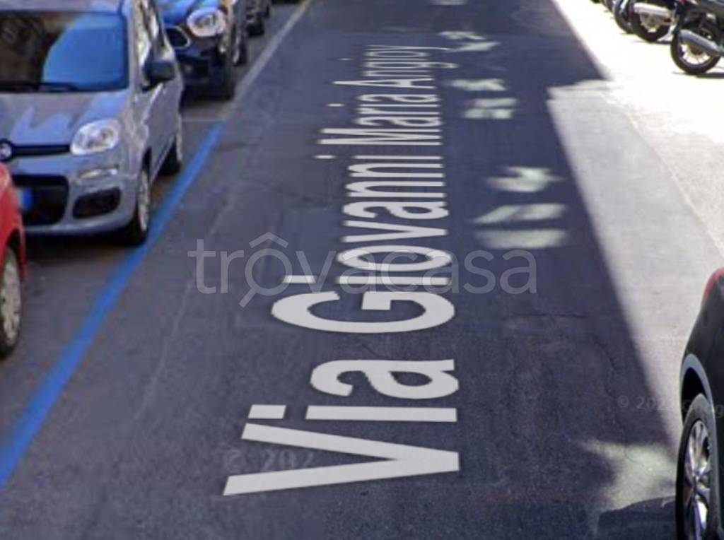 negozio in vendita a Cagliari in zona Stampace/Punici