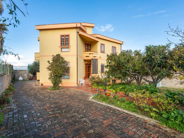 casa indipendente in vendita a Cagliari in zona Barracca Manna