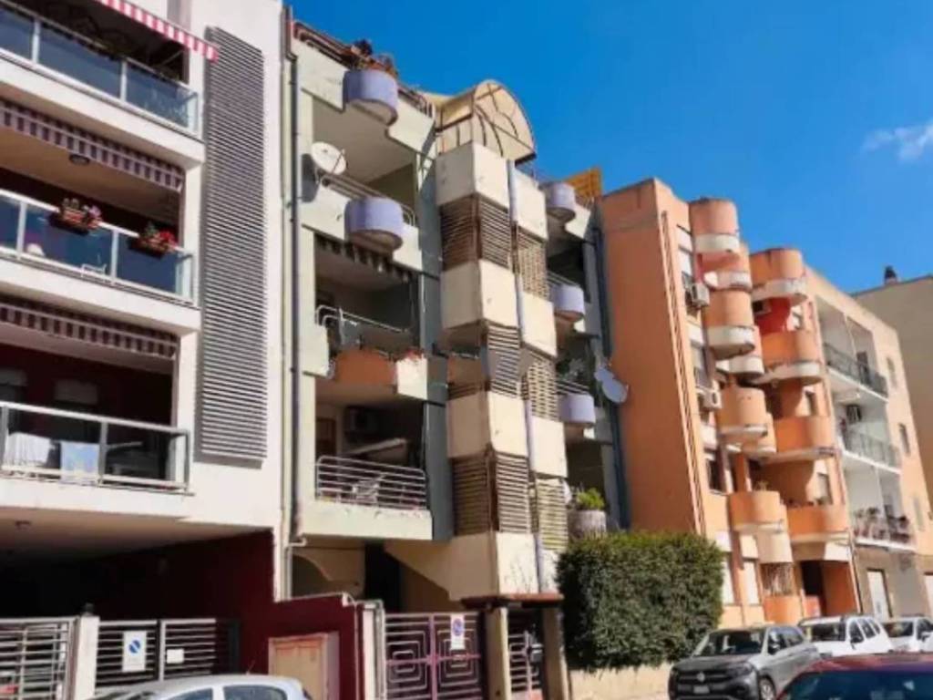 appartamento in vendita a Cagliari in zona Is Mirrionis/San Michele