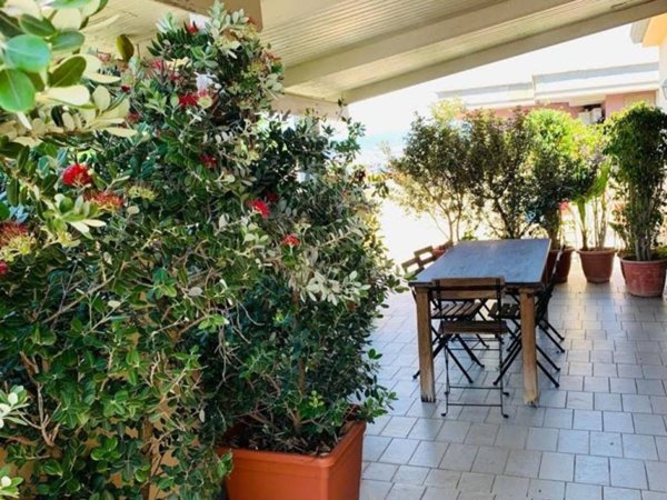 appartamento in vendita a Cagliari in zona Genneruxi