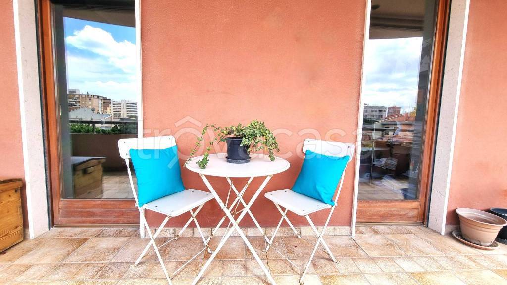 appartamento in vendita a Cagliari in zona Poetto/Marina Piccola