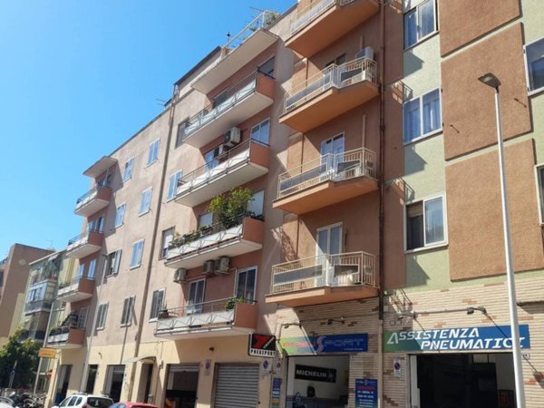 appartamento in vendita a Cagliari in zona Genneruxi