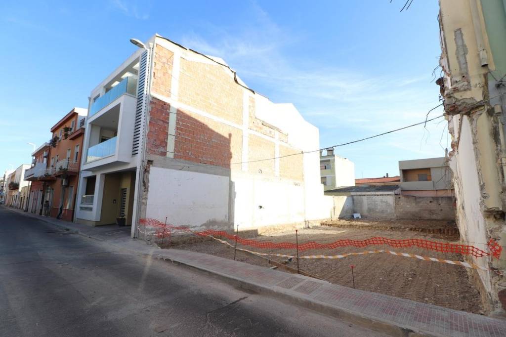 appartamento in vendita a Cagliari in zona Pirri