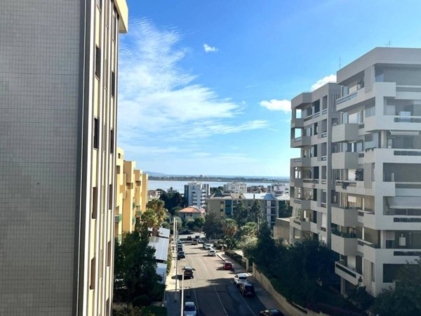appartamento in vendita a Cagliari in zona Genneruxi