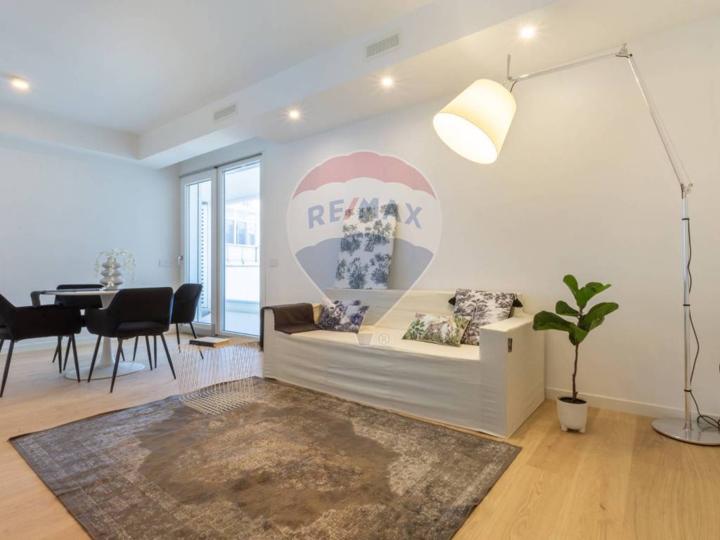 appartamento in vendita a Cagliari in zona Bonaria