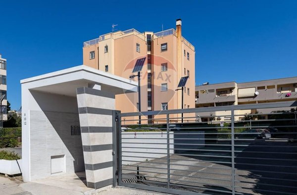 appartamento in vendita a Cagliari in zona Pirri