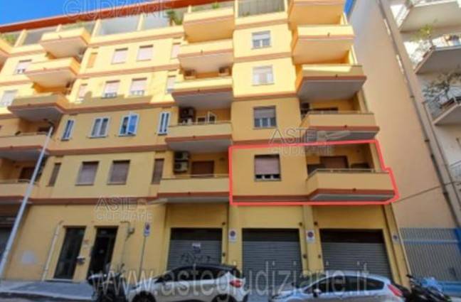 appartamento in vendita a Cagliari in zona Genneruxi