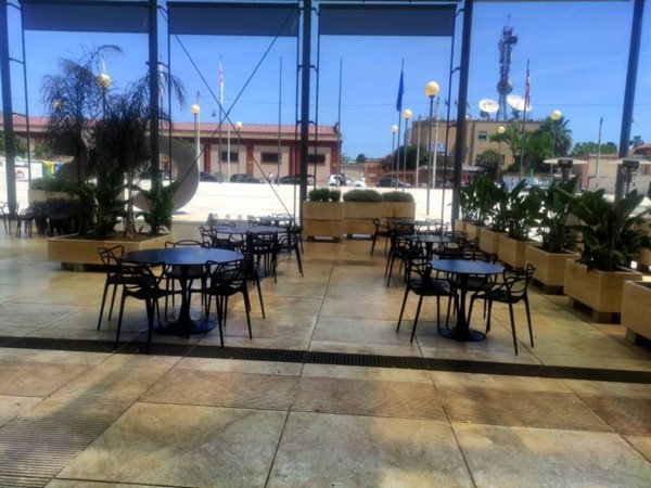 negozio in vendita a Cagliari in zona Villanova