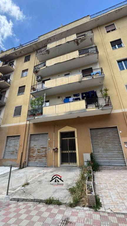 appartamento in vendita a Cagliari in zona Is Mirrionis/San Michele