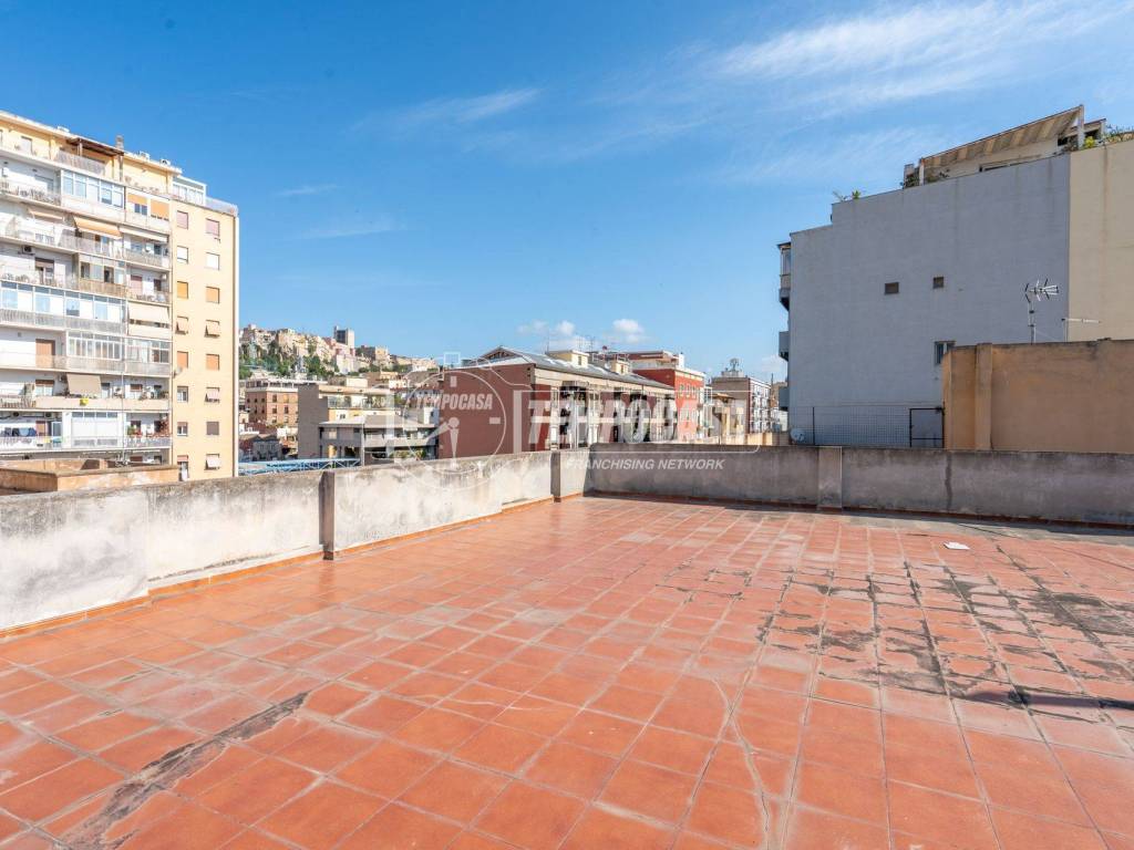 appartamento in vendita a Cagliari in zona San Benedetto