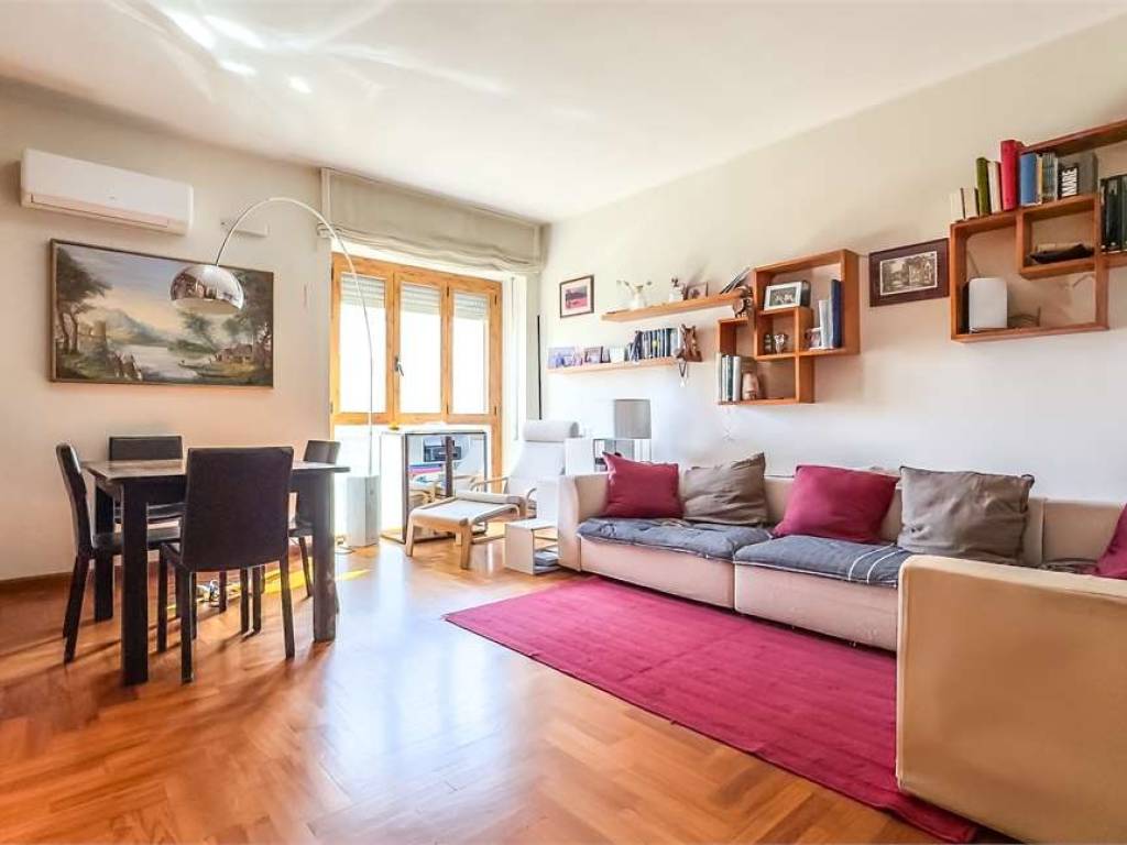 appartamento in vendita a Cagliari in zona Quartiere del Sole / La Palma