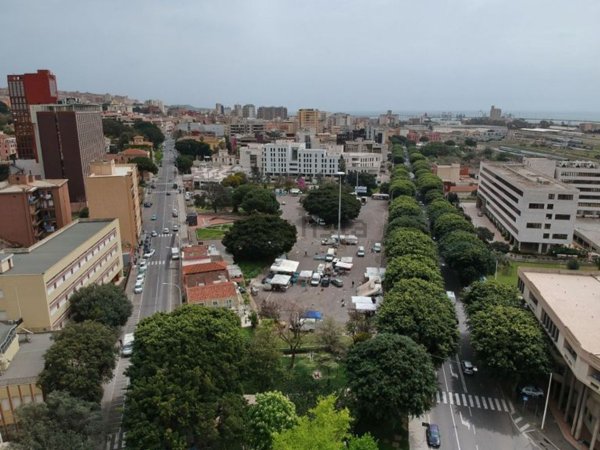 locale commerciale in vendita a Cagliari in zona Stampace/Punici