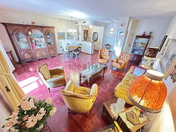 appartamento in vendita a Cagliari in zona Genneruxi