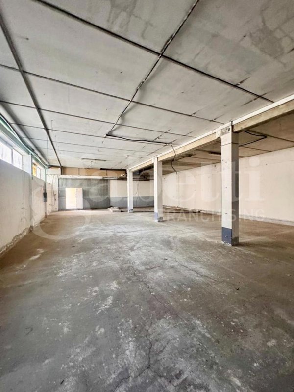 locale di sgombero in vendita a Cagliari in zona Mulinu Becciu