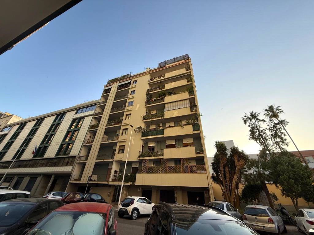 appartamento in vendita a Cagliari in zona Genneruxi