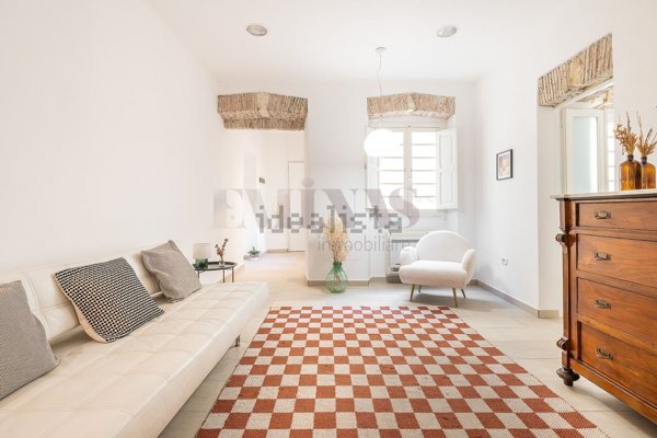 appartamento in vendita a Cagliari in zona Castello