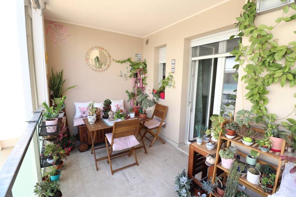 appartamento in vendita a Cagliari in zona Pirri