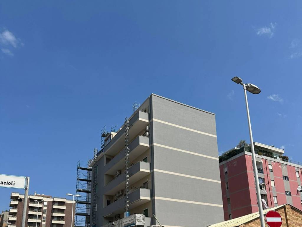 appartamento in vendita a Cagliari in zona Genneruxi
