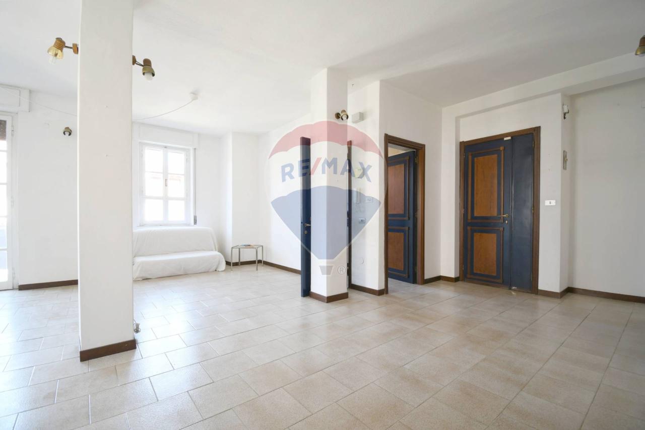 appartamento in vendita a Cagliari in zona Genneruxi