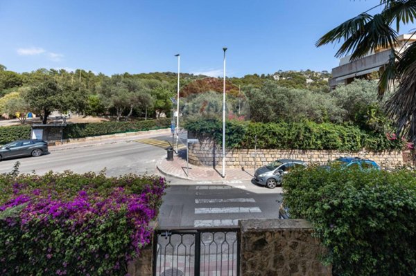 appartamento in vendita a Cagliari in zona Monte Urpinu