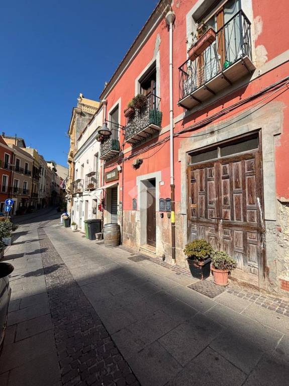 appartamento in vendita a Cagliari in zona Villanova