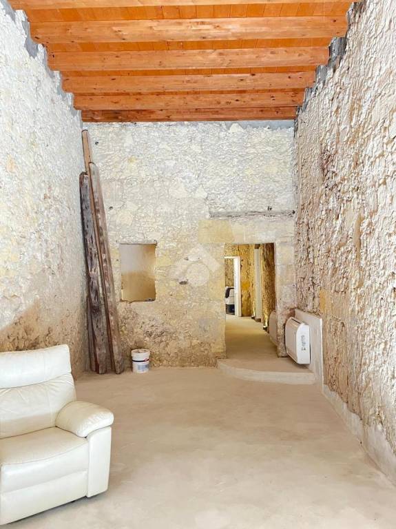 appartamento in vendita a Cagliari in zona Castello