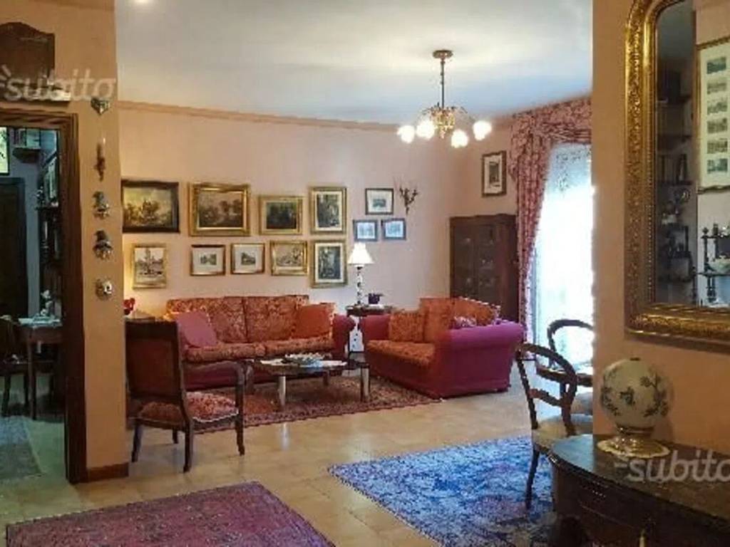 appartamento in vendita a Cagliari in zona Genneruxi