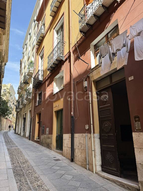 appartamento in vendita a Cagliari in zona Villanova