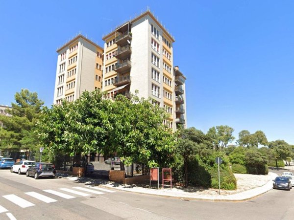 appartamento in vendita a Cagliari in zona Bonaria