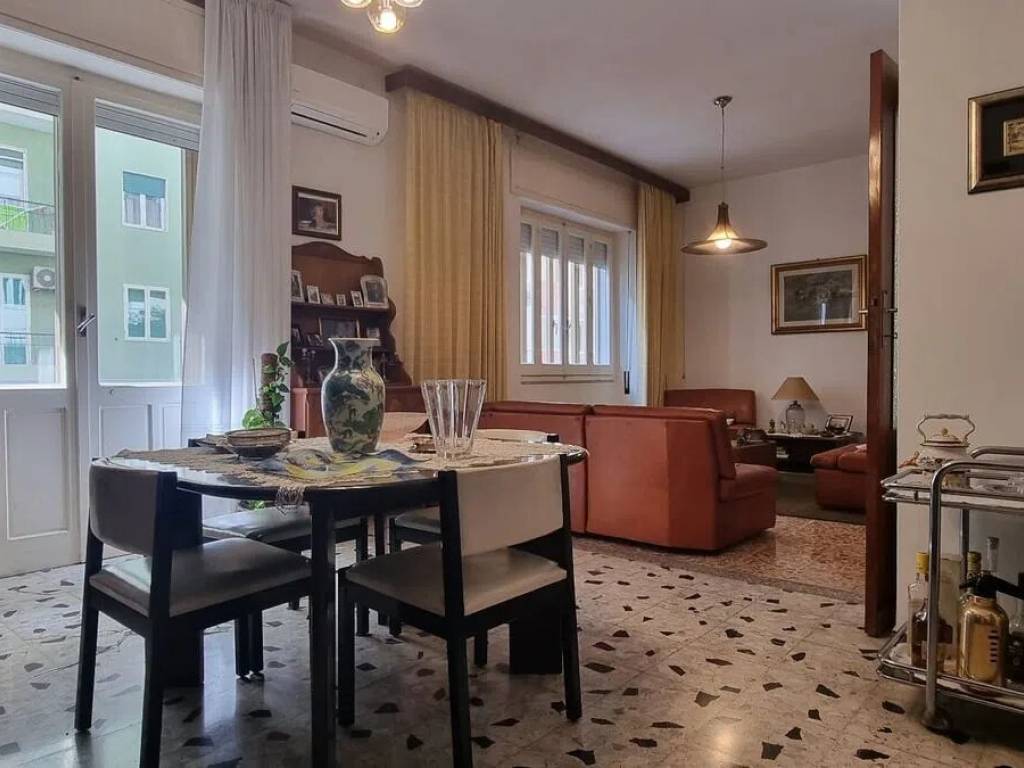 appartamento in vendita a Cagliari in zona Genneruxi
