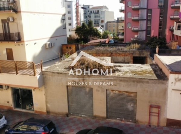 villa in vendita a Cagliari in zona Bonaria