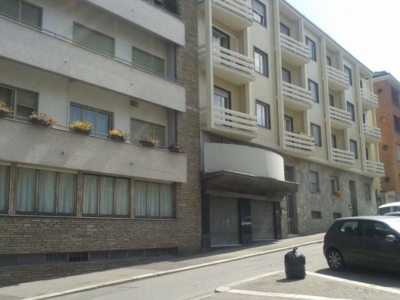ufficio in vendita a Cagliari in zona Villanova