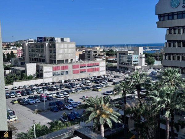 appartamento in vendita a Cagliari in zona Bonaria