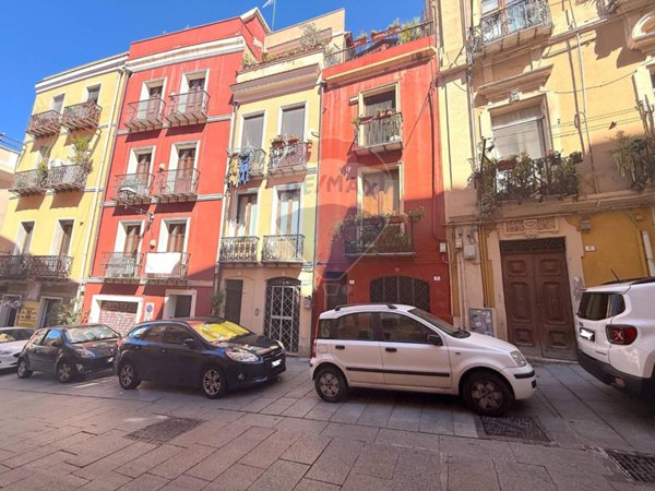 casa indipendente in vendita a Cagliari in zona Marina