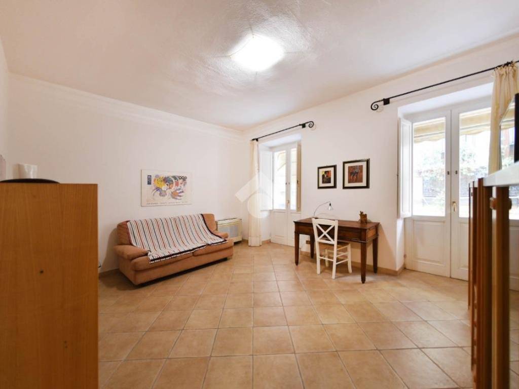 appartamento in vendita a Cagliari in zona Marina