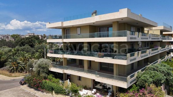 appartamento in vendita a Cagliari in zona Genneruxi