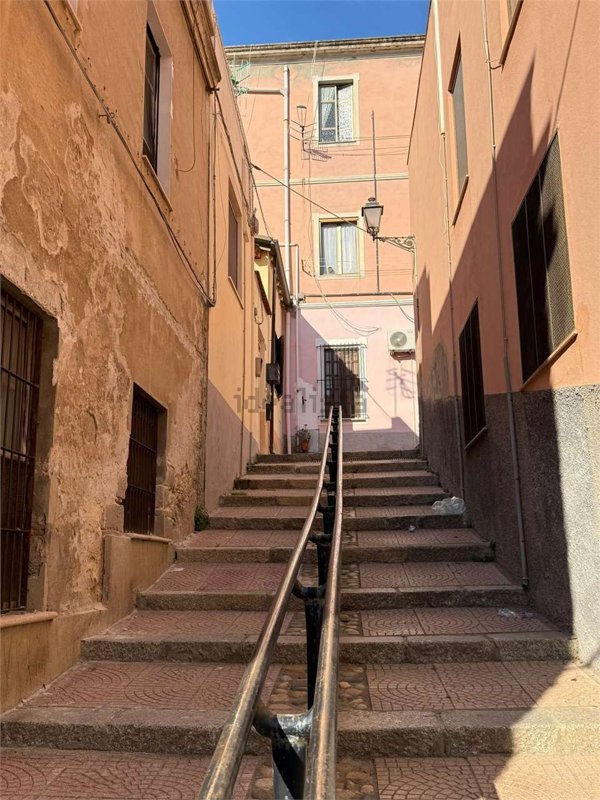 appartamento in vendita a Cagliari in zona Sant'Avendrace