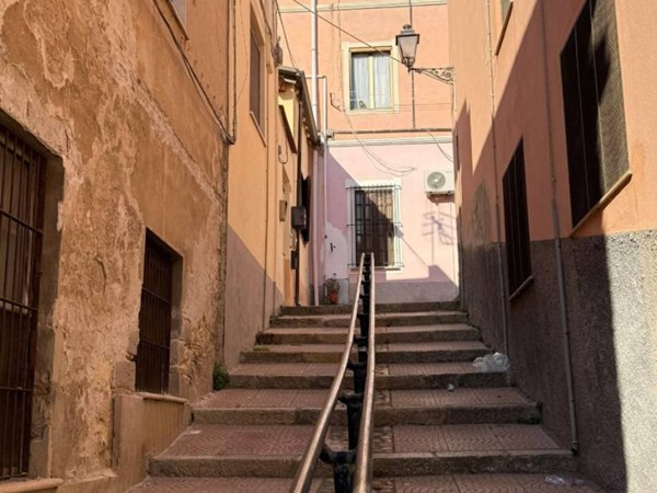 appartamento in vendita a Cagliari in zona Sant'Avendrace