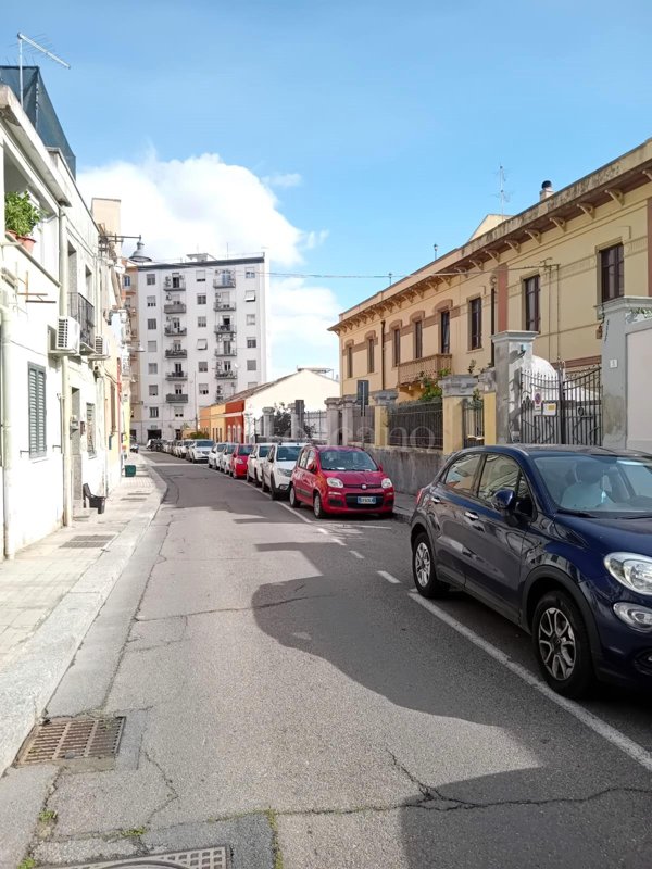 casa semindipendente in vendita a Cagliari in zona Villanova