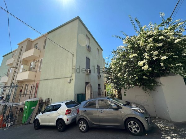 appartamento in vendita a Cagliari in zona Villanova