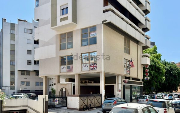 appartamento in vendita a Cagliari in zona Villanova
