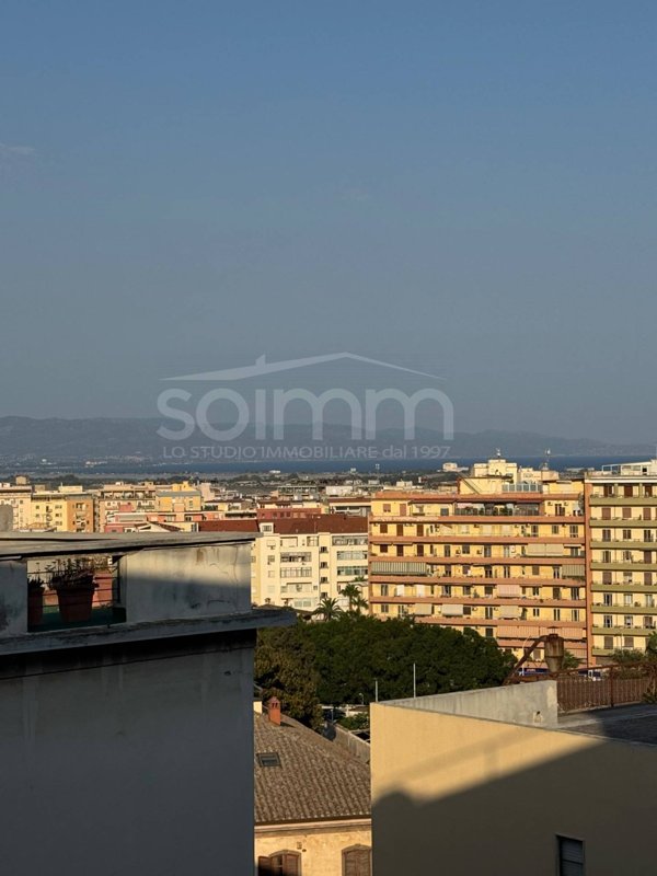 appartamento in vendita a Cagliari in zona Villanova
