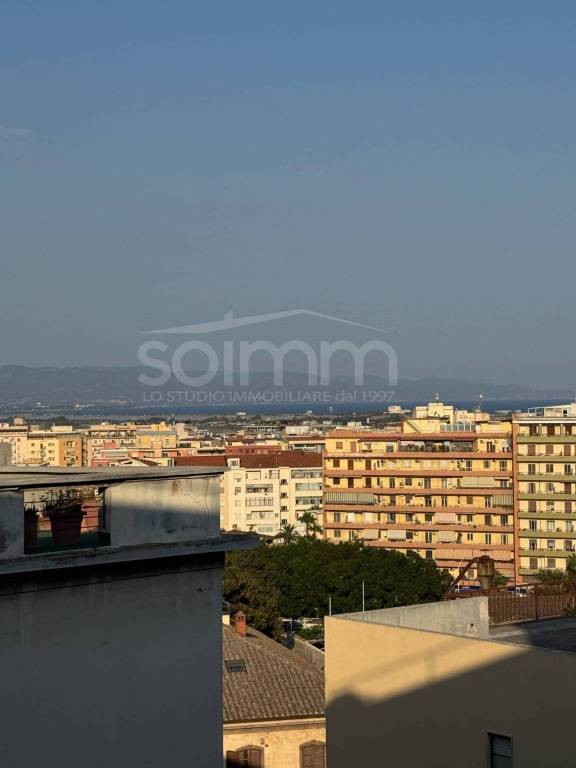 appartamento in vendita a Cagliari in zona Villanova